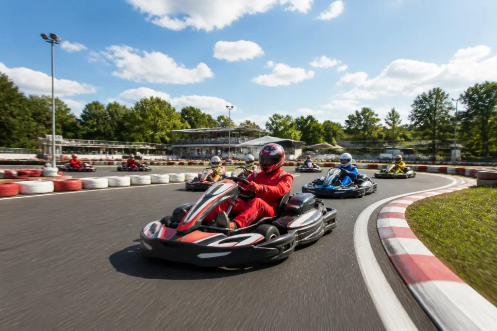 Course de karting animee sous le soleil